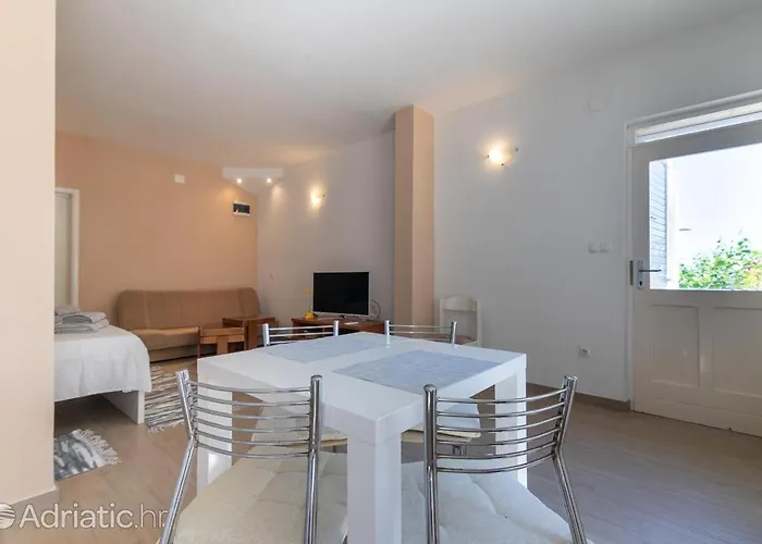 Appartement Bella Selca (Brac)